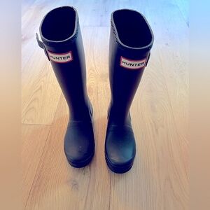 Hunter Kid’s Rain Boot. Size 13. Almost new!